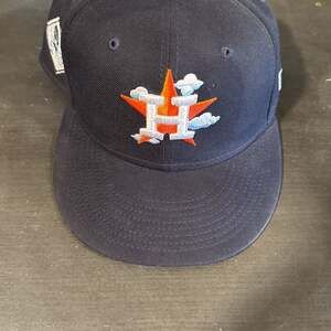 New Era Houston Astros Comic Cloud 59Fifty Fitted Hat 2017 WS Side Patch - 7 1/8